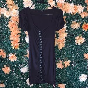 Pretty little thing fitted dress !